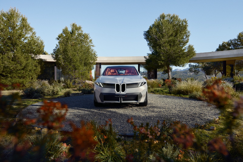 致敬历史，更定义未来-BMW新世代概念车家族，开辟智能豪华驾趣新纪元